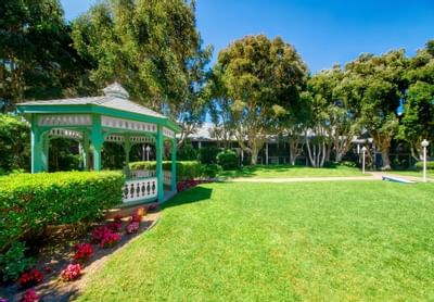 Courtyard Gazebo in Carlsbad, CA | Carlsbad by the Sea Hotel