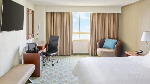 Interior de la habitación Deluxe en FA Hotels & Resorts