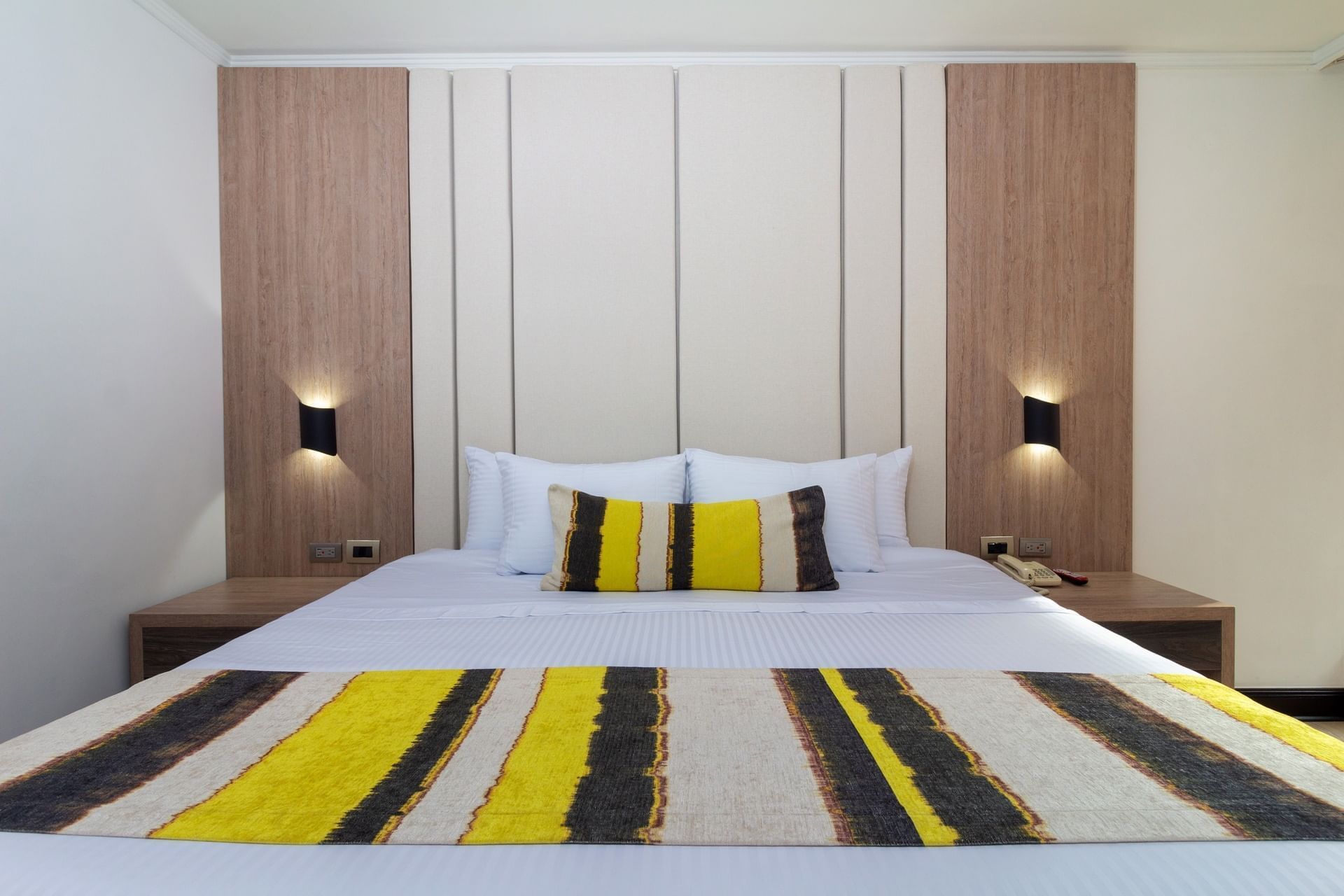 Dann Carlton Belfort — Standard Room | Hotel Only, Oct 8–13 – Image 2