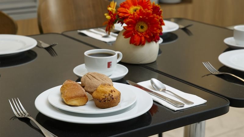 MTY La Fe_desayunador 3 copy