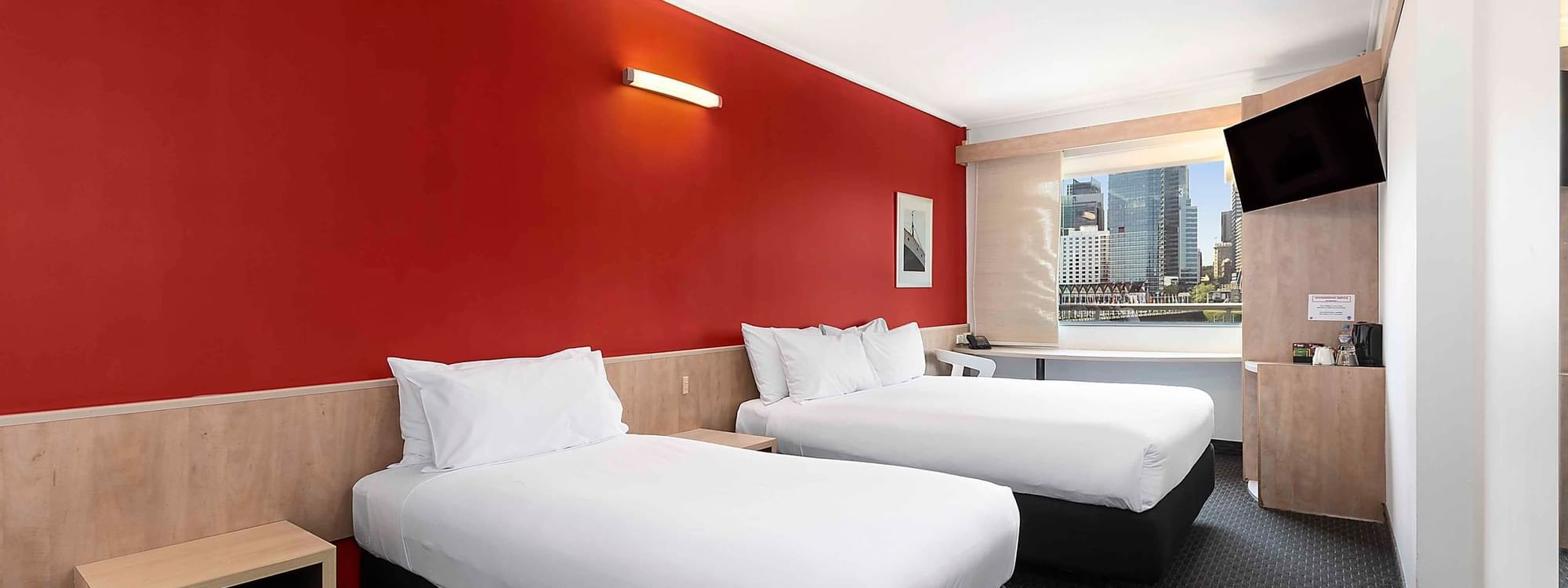 Superior room Ibis Sydney Darling Harbour skyline view 
