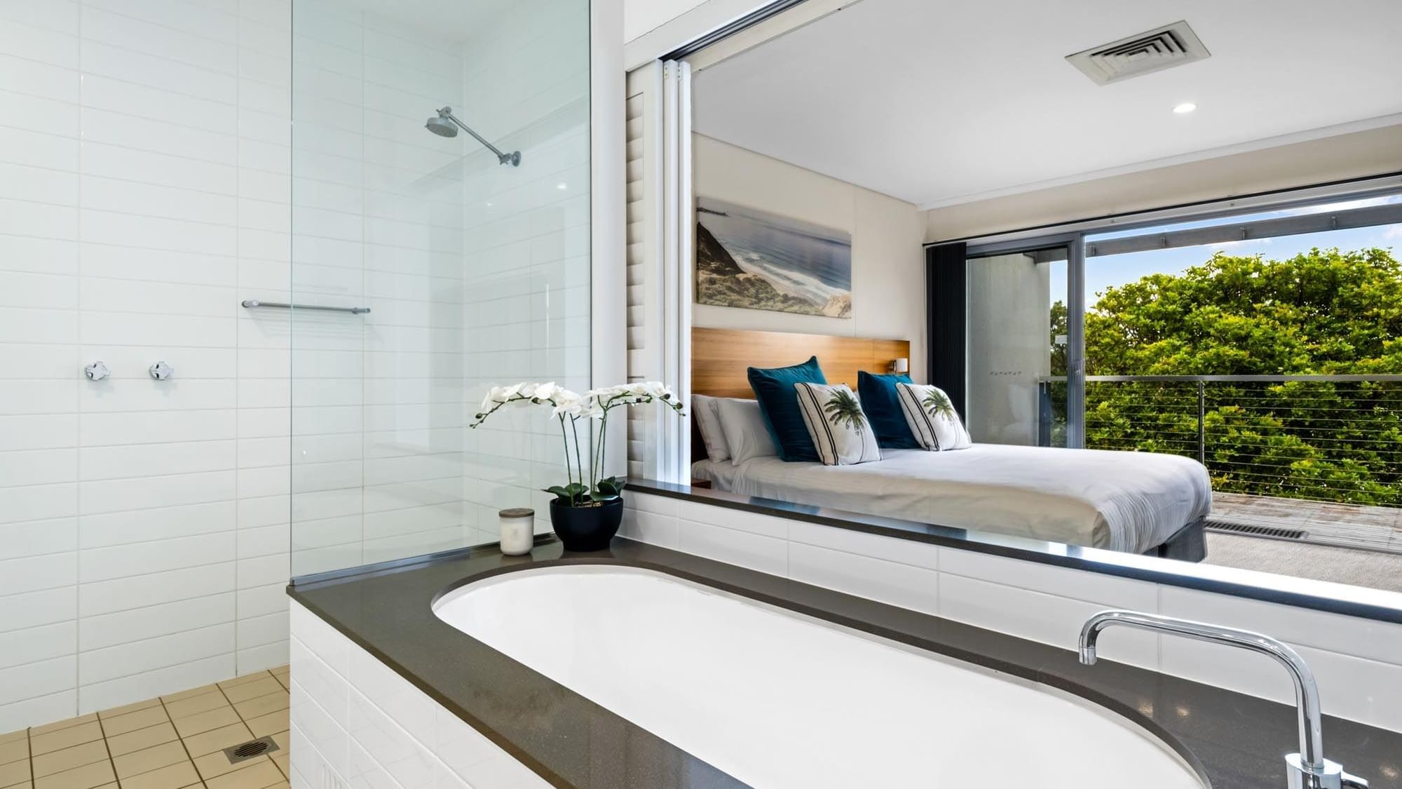 Deluxe Three Bedroom Bathroom Pullman Magenta Shores Resort