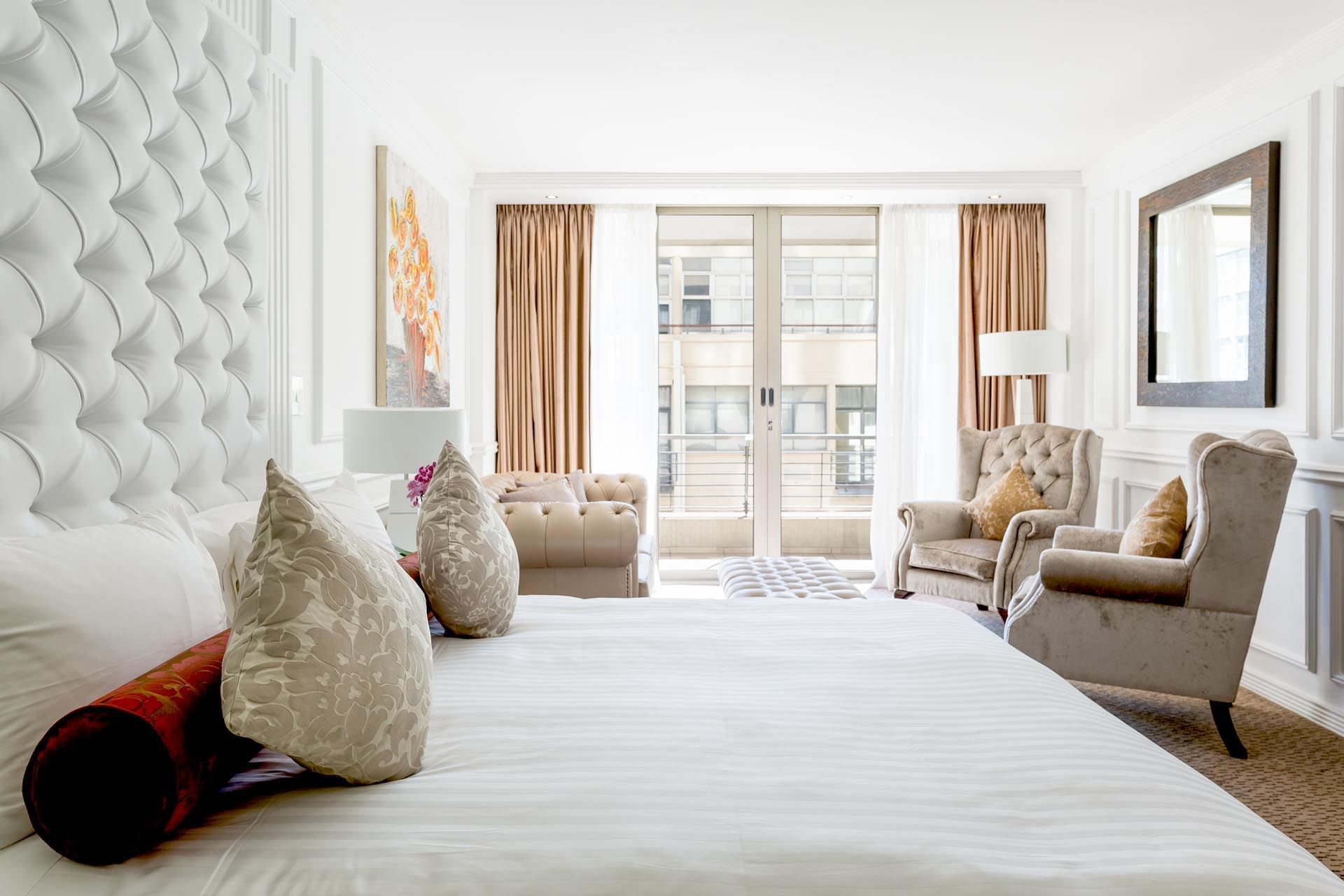 bedroom at Pepperclub Hotel