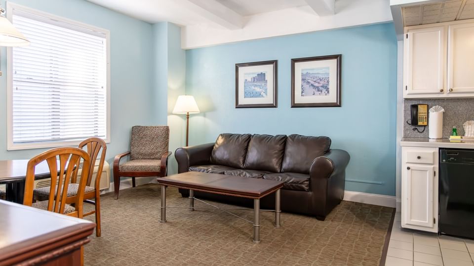 One-Bedroom Suite | Legacy Vacation Resorts Brigantine Beach