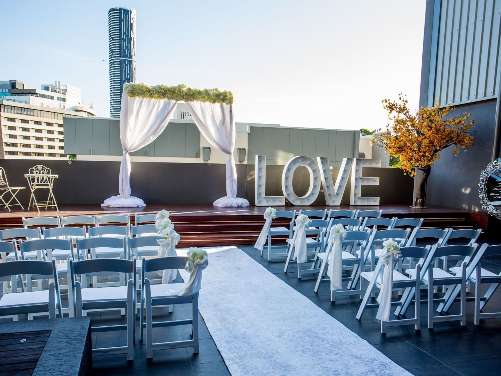 Courtyard Ceremony in Wedding Venue, Grand Chancellor Brisbane