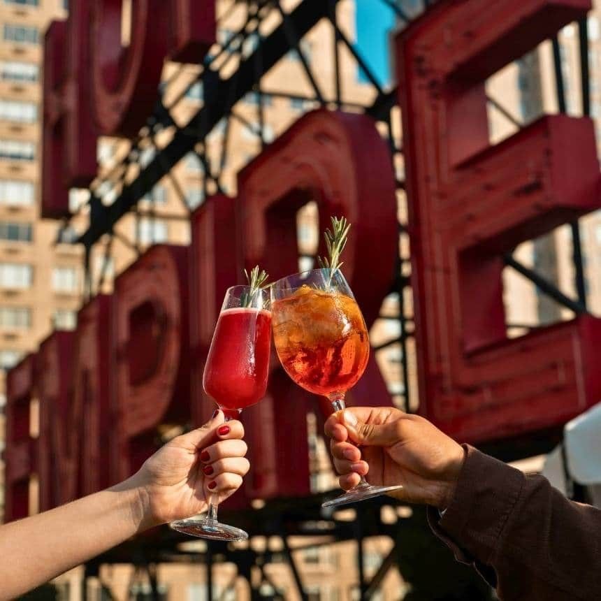cocktails at the empire hotel rooftop bar