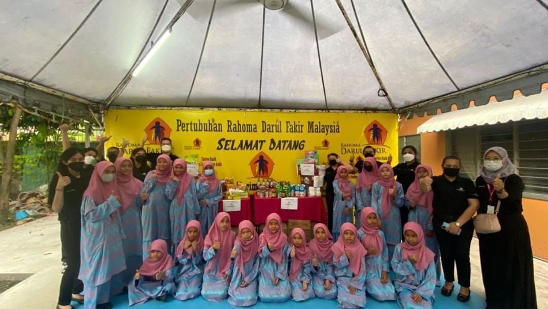 Kids posing for an image at an Award ceremony in Sunway Putra Hotel