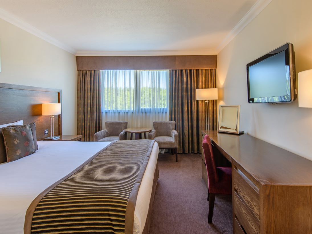 Standard King Room at The Aberdeen Altens Hotel