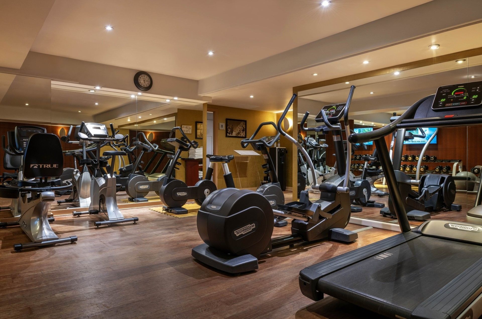 Services & Amenities