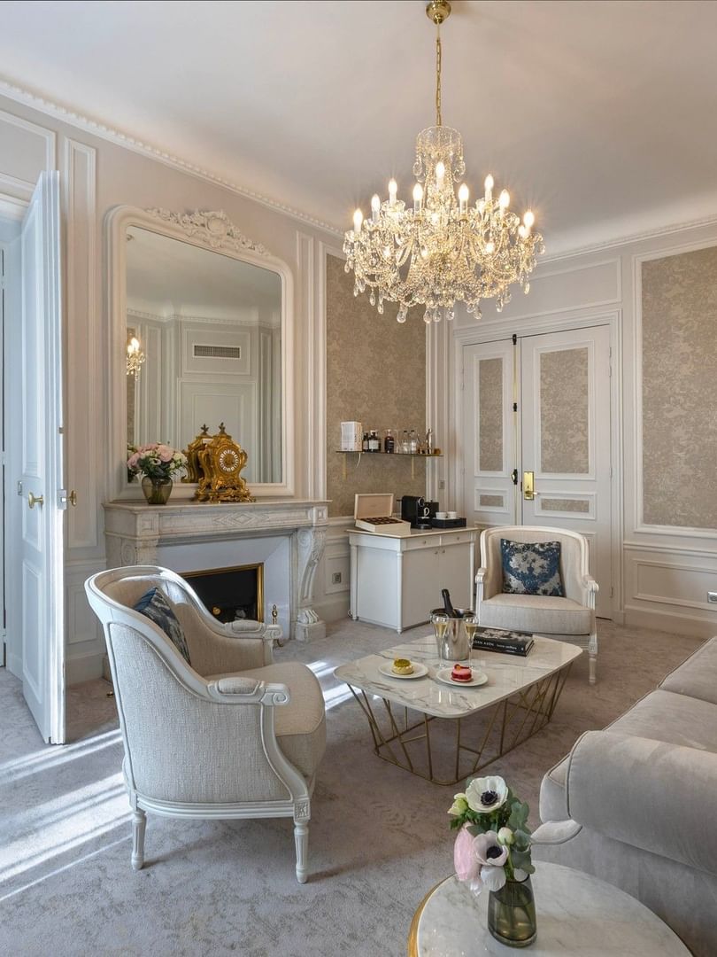 Elegantly decorated Prestige Suite with Rue de la Paix view at Hôtel Westminster Paris.