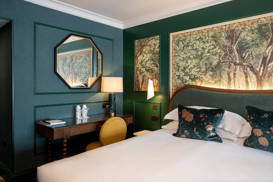 Bed with vanity table in Executive KingTwin at The Capital Hotel, Apartments and Townhouse