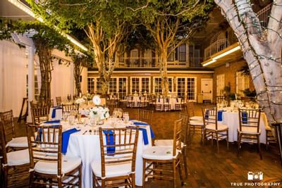 Banquet round table wedding setup at Horton Grand Hotel