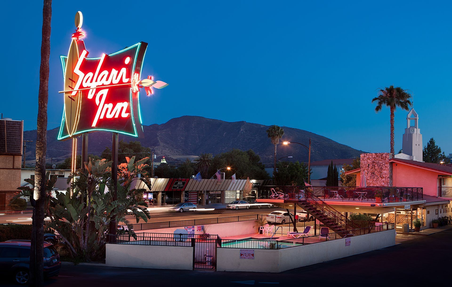 The Safari Inn a Coast Hotel Burbank Exterior - 2(1)