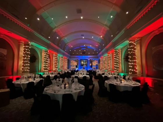 queens hotel leeds christmas light show