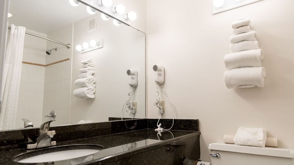 One-Bedroom Accessible Suite