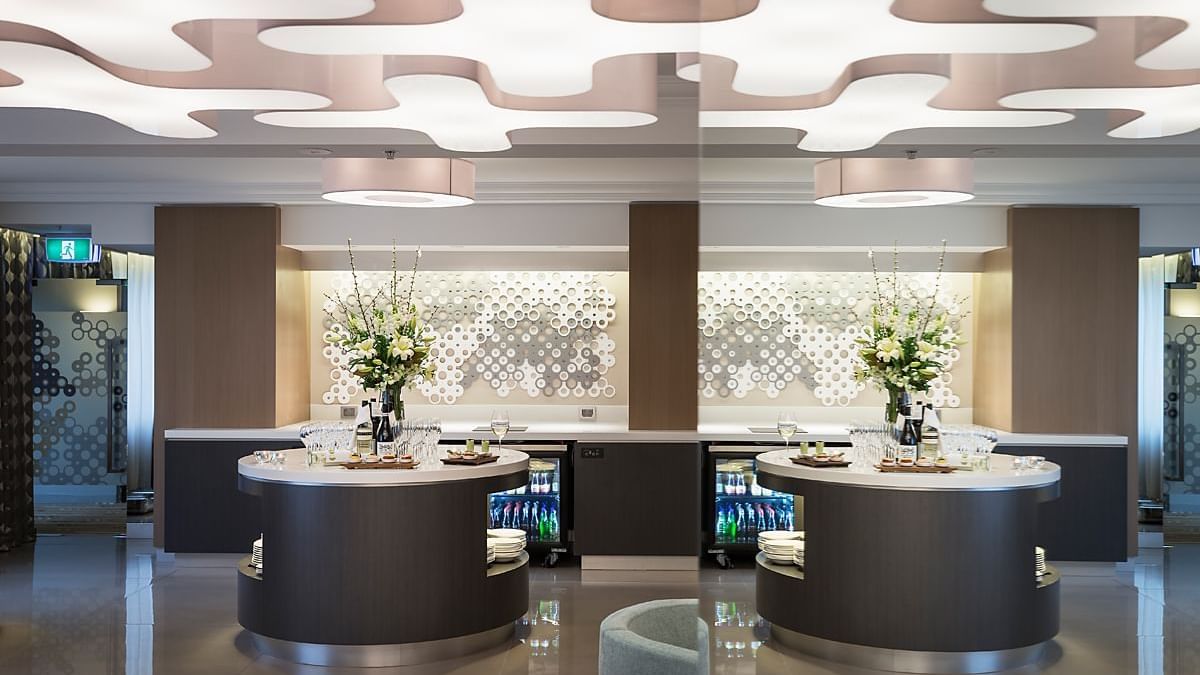 Drinks at executive lounge at Pullman albert park