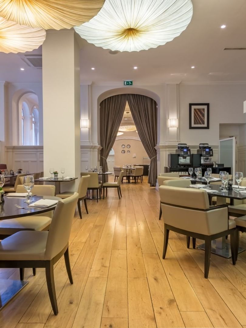 Dining area of Kingsley Two Brasserie at Thistle London Holborn