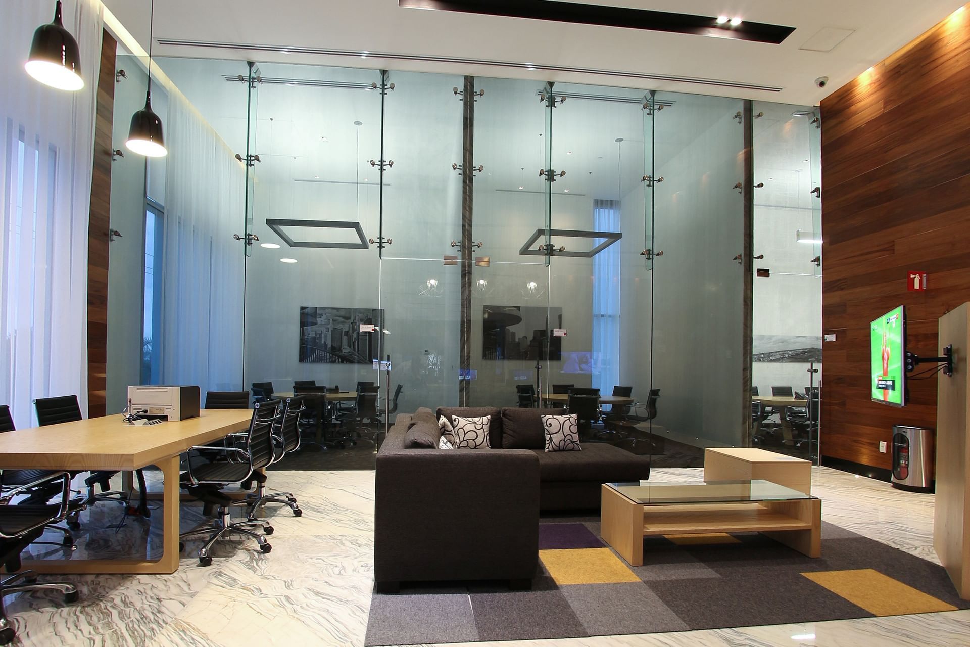 TRABAJA CON COMODIDAD