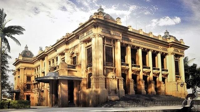 Exterior view of Hanoi Opera House near Sunway Hotel Hanoi