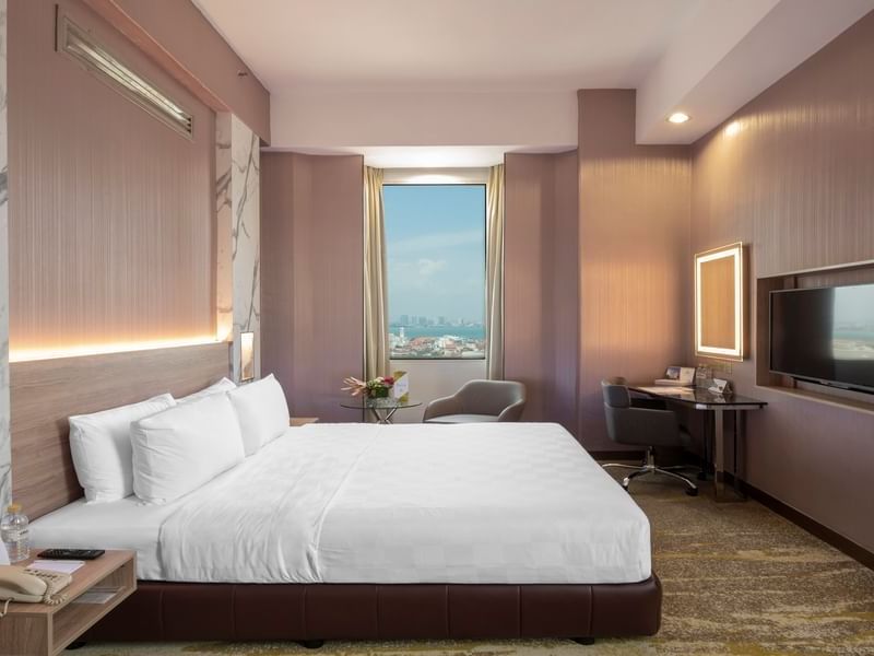 Image 53: Interior of The Executive suite at Cititel Penang Hotel