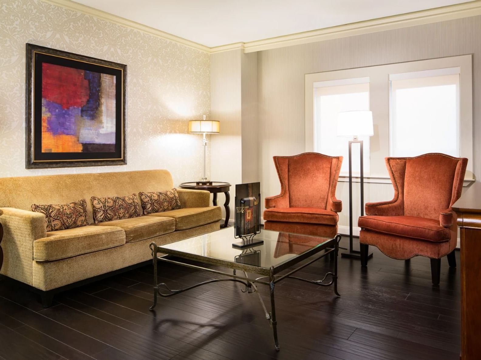 Hotel Rooms in Houston | The Whitehall Houston