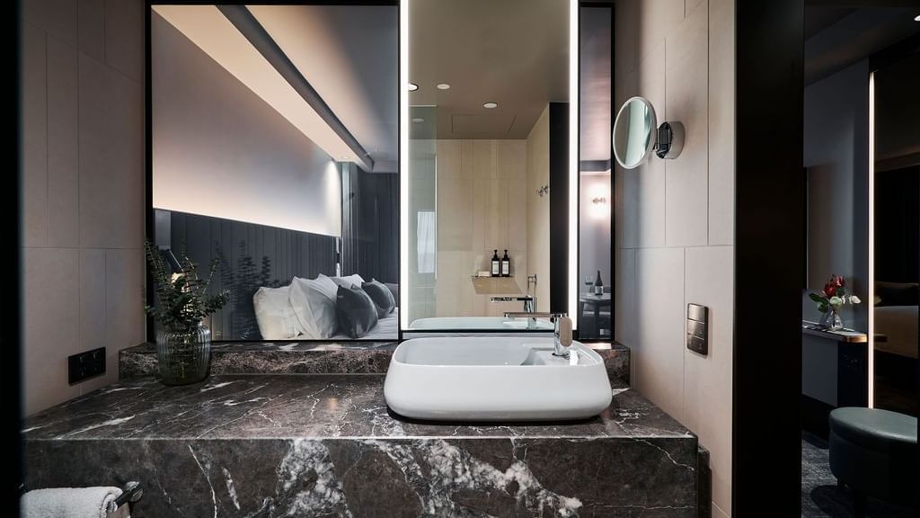 GUEST BATHROOM