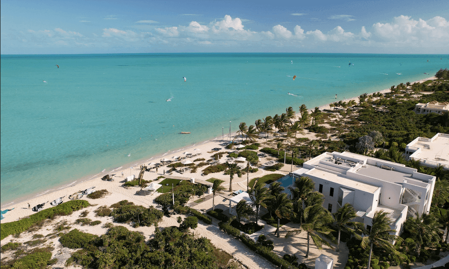 PLS Airport arrivals / immigration hall