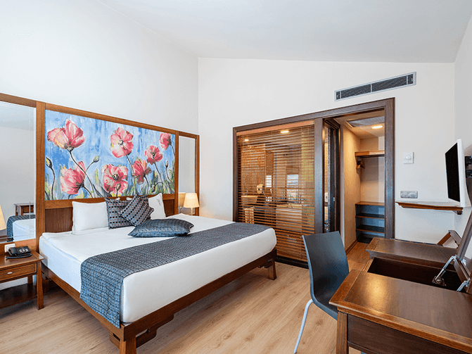 Hill Suite Garden View