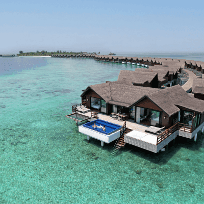 Grand residence with private pool and turquoise sea view 