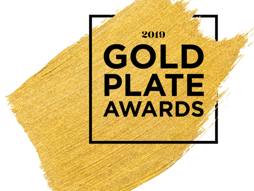 Gold plate 2019 award icon at Pullman Bunker Bay Resort