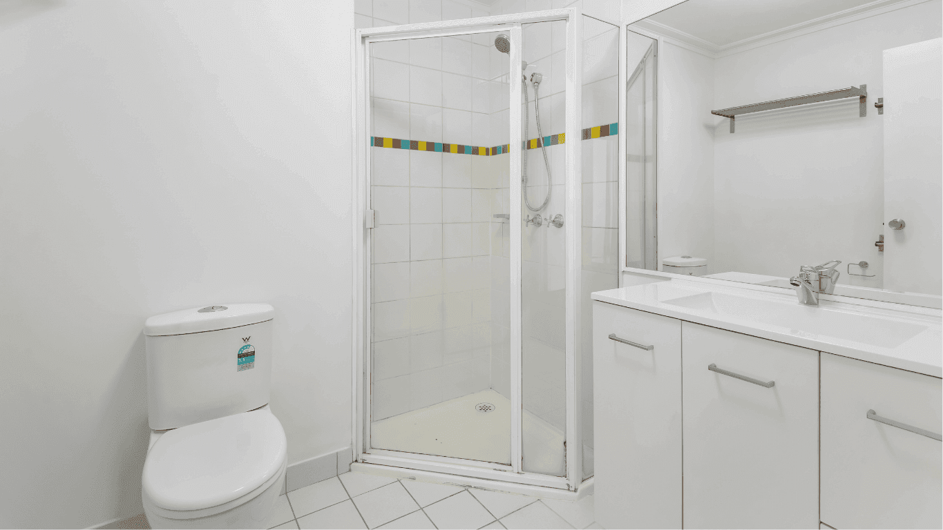 339 Swanston - Bathroom