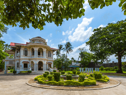 Exterior view of Molo Mansion near Hop Inn Iloilo