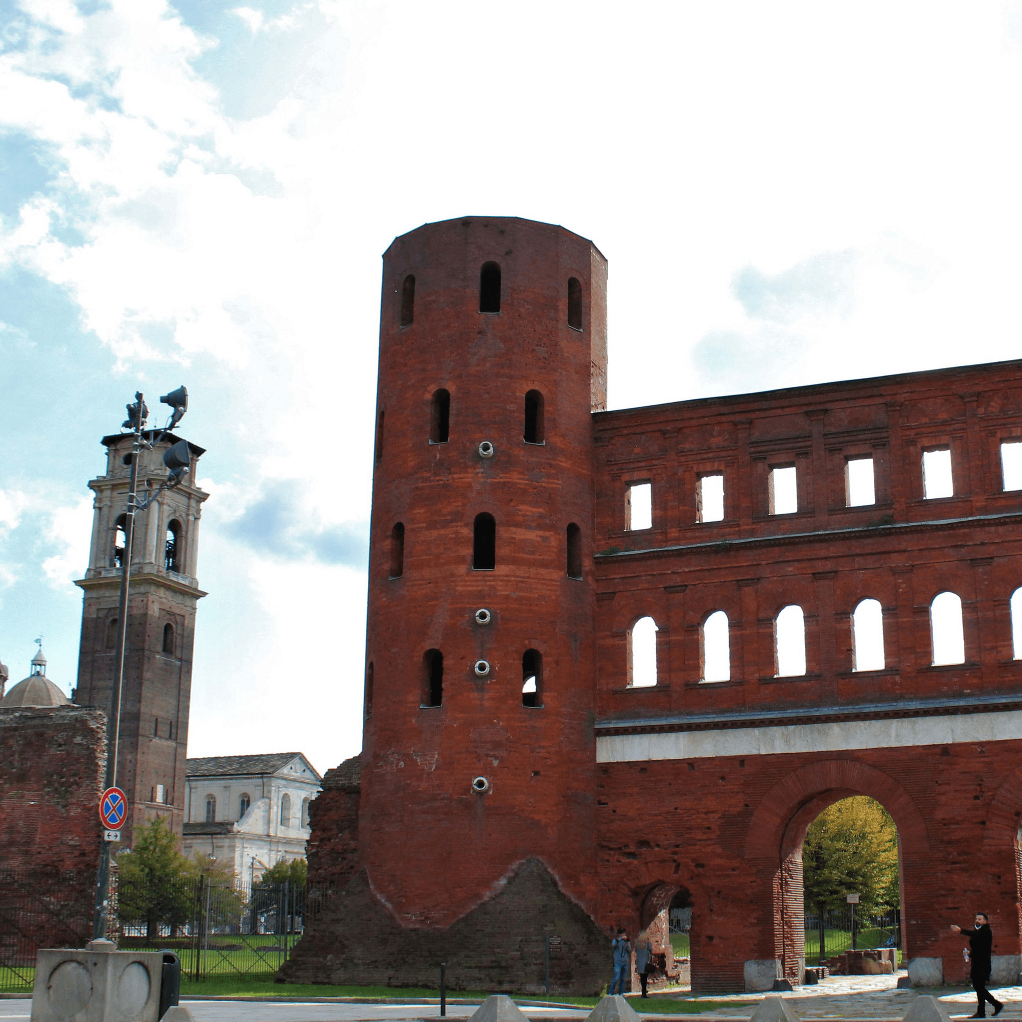 Things to see in Turin, Porte Palatine