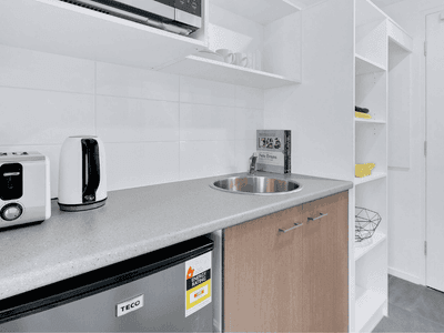 Hive - 109 Sir fred Kitchen