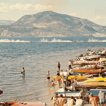 vintage regatta lakeside