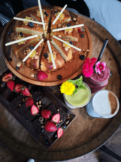 Two_Donkeys_Food