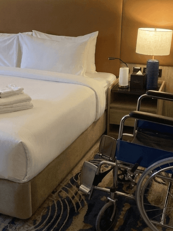 Accessible room bed 