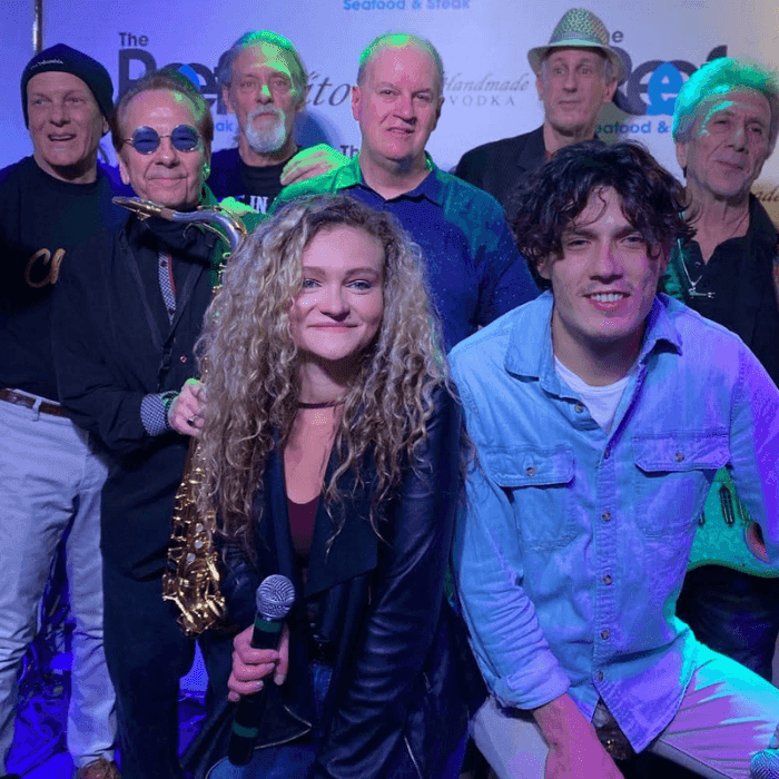 The Chatterband: Live Music at ICONA Windrift in Avalon Summer 2022