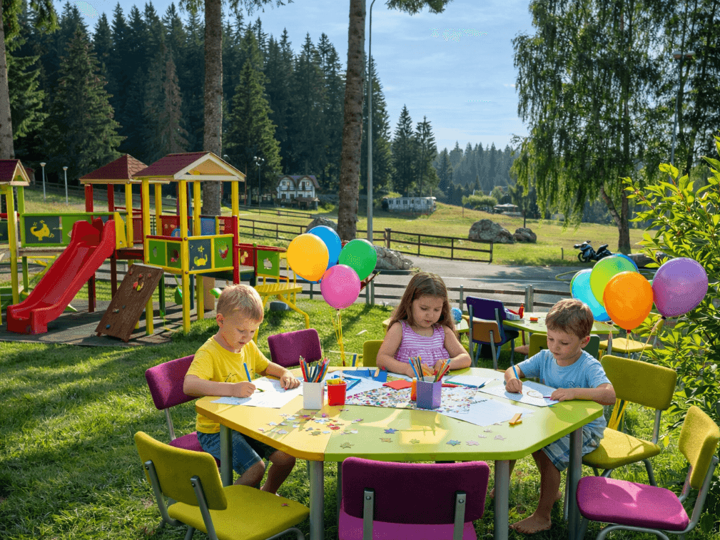 Copii la kids club vacanta de 1 iunie Poiana Brasov