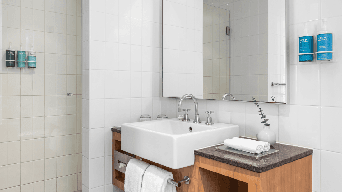 Junior Suite bathroom