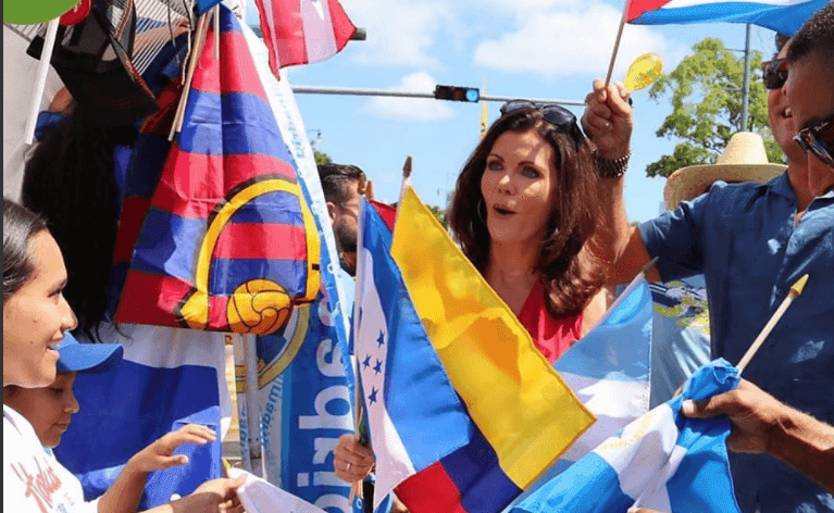 calle ocho festival crowds