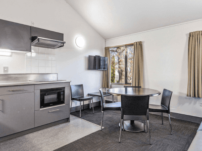 Dovedayle Halls Sonoda Conference Hall - Living Space - Apartment