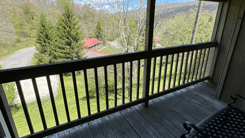 Room - Detail page | Mountain Lake Lodge
