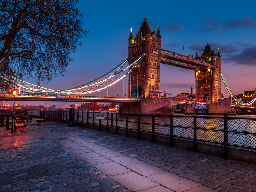 Distance view on Tower Bridge near St. Giles London hotel