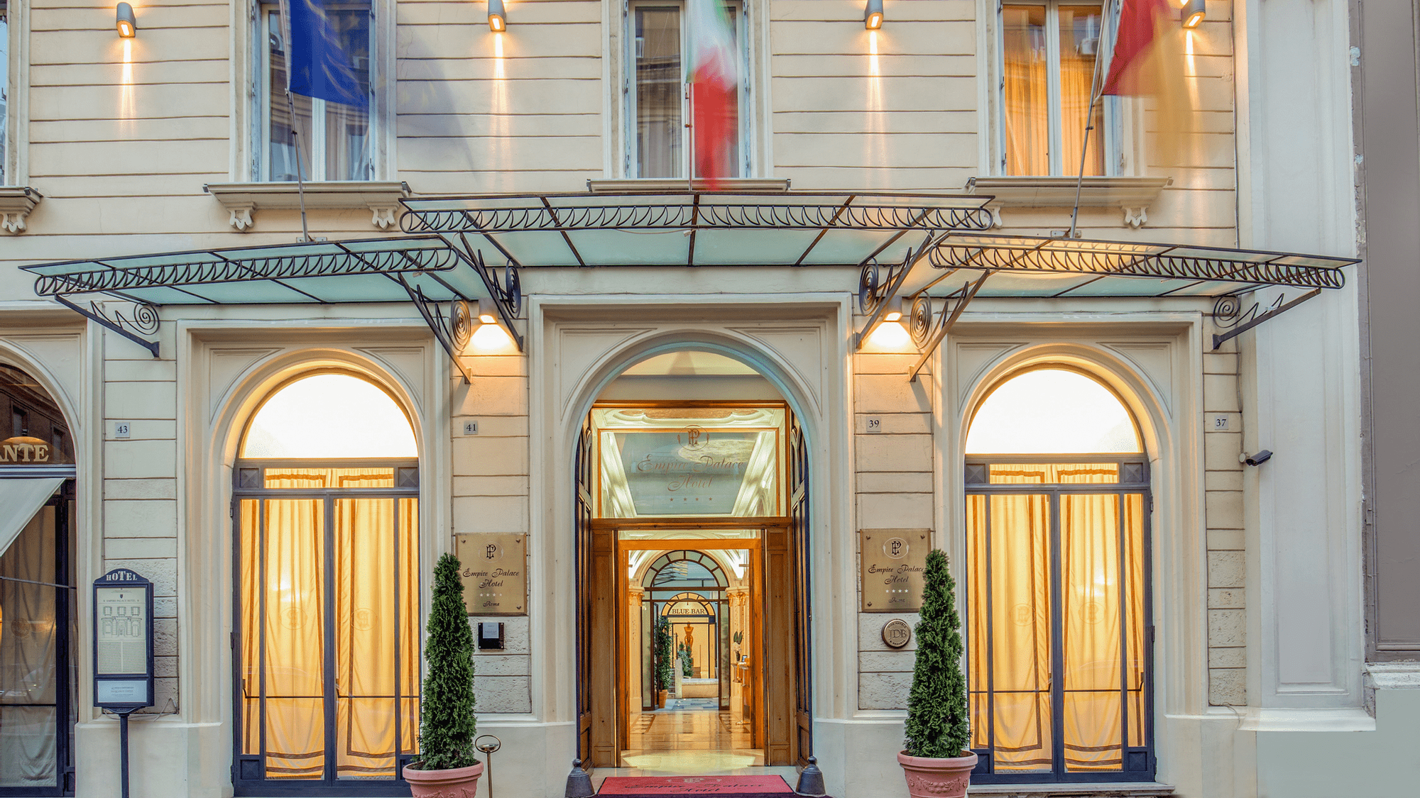 UNAWAY Hotel Empire Roma <br>ti dà il benvenuto