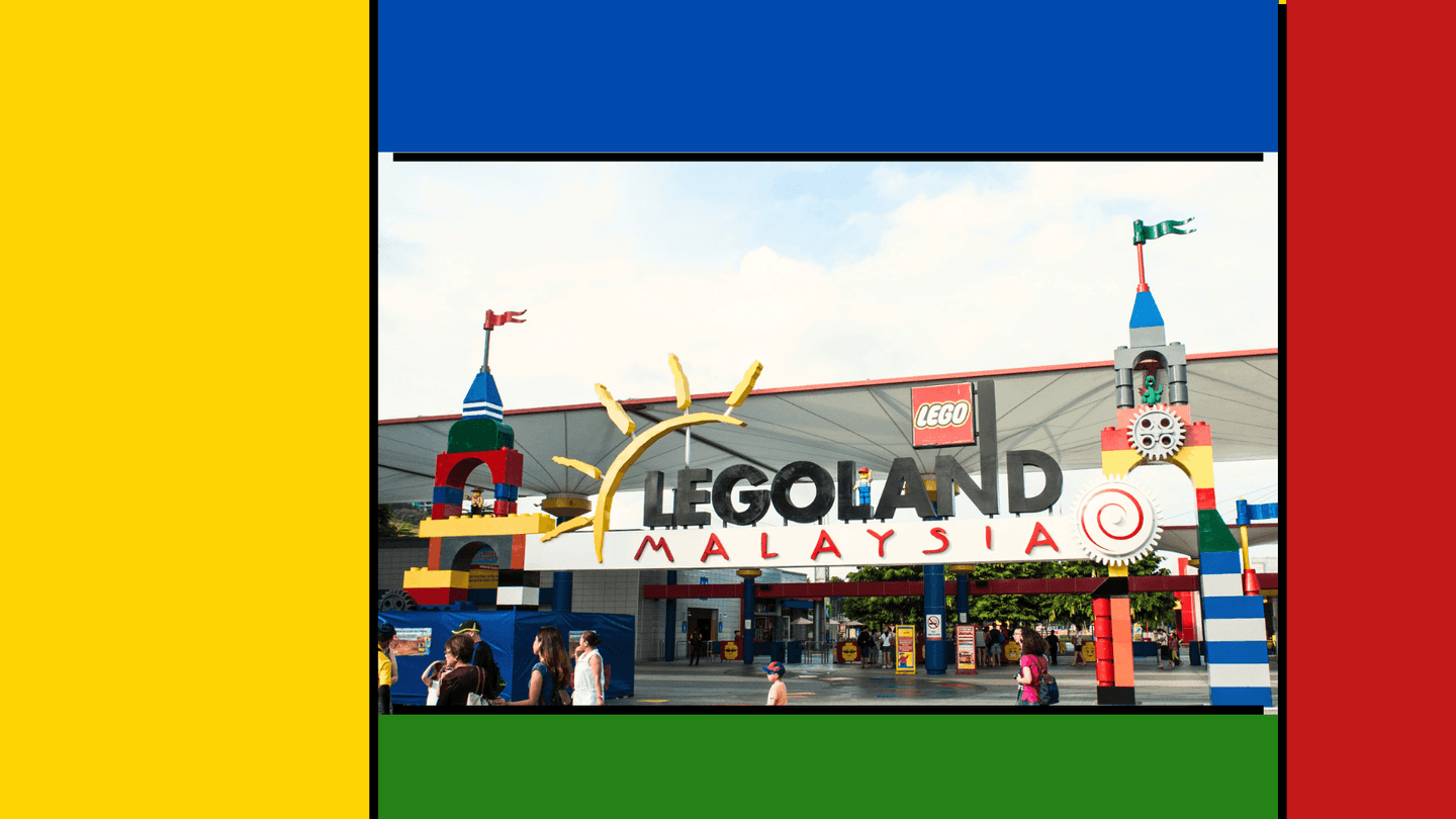 Crowd visiting to the Legoland Malaysia near Sunway Hotel Big Box