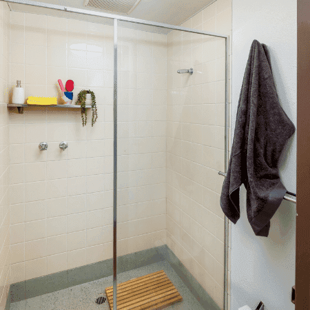 UniLodge @ UC - Wagan Bathroom