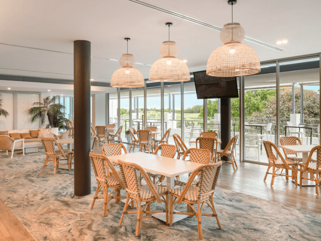 Dining & lounge area in Shallows Bar at Pullman Magenta Shores Resort