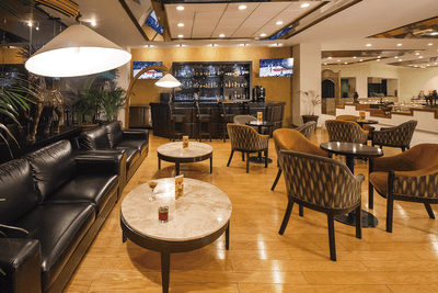 Interior of Bebidas lobby bar at Hotel Guadalajara
