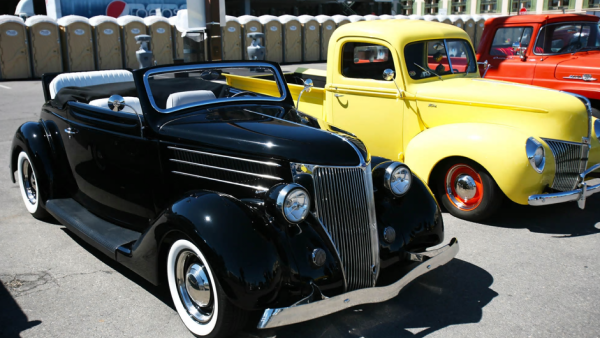 SHANNONS ROCKABILLY CLASSIC CAR SHOW